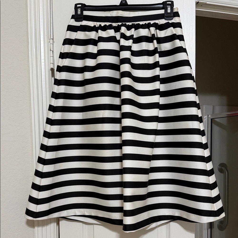 Forever 21 Black and White Striped A-Line Skirt